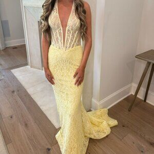 Sherri Hill Yellow Lace and Rhinestone Dress size 00 Style #57135